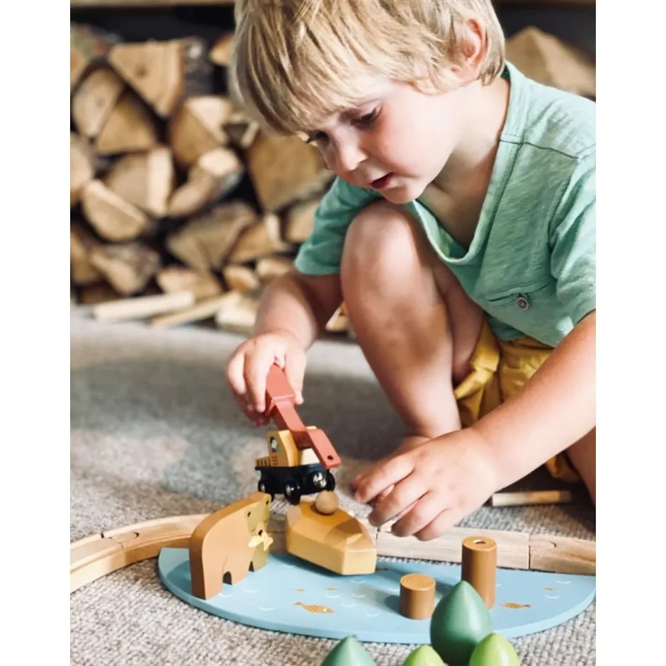 circuit_de_train_en_bois__4-3.webp Tender Leaf Circuits De Train>Circuit de Train en Bois pour Enfant - En Forêt