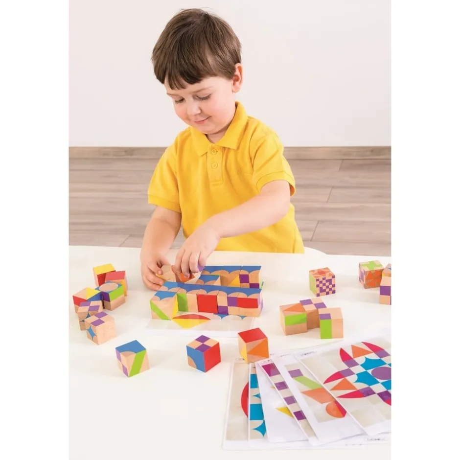puzzle_cubes_en_bois_pour_7.webp Beleduc Couleurs Et Formes>Puzzle Cubes en Bois pour Enfant - Mosaïque